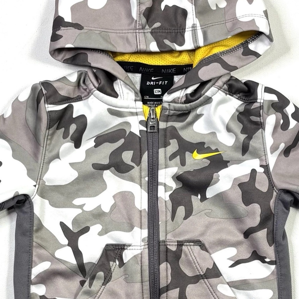 Nike Kids Gray Camo Hoodie - Picture 10 of 11